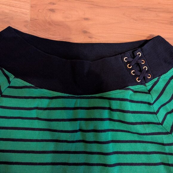 Lauren Ralph Lauren Size Large Long Sleeve Boat Neckline with 8 eyelets threaded - Picture 3 of 4